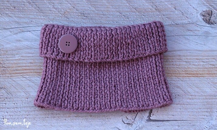 Cuello tejido a dos agujas en punto elástico Cuello tejido a dos agujas en punto elástico