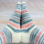 Tejer calcetines con un ovillo de Regia Pairfect