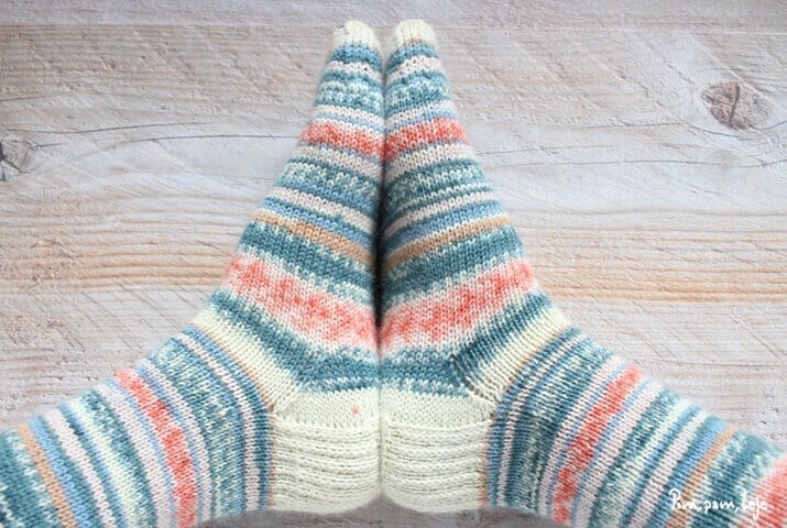 Tejer calcetines con agujas de doble punta