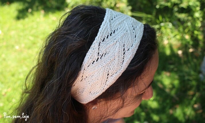 Bandana flapper tejida a dos agujas