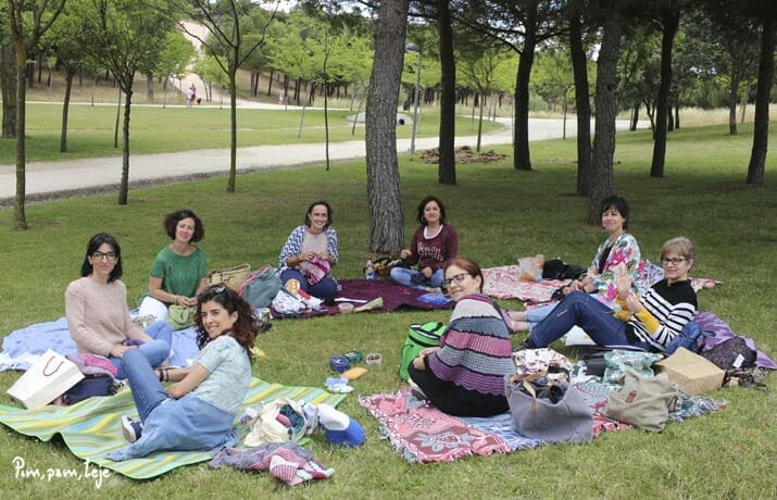 Día mundial de tejer en público