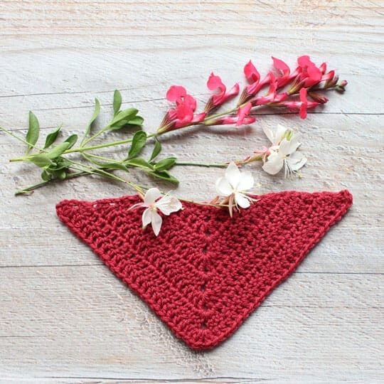 Como tejer un chal de ganchillo triangular